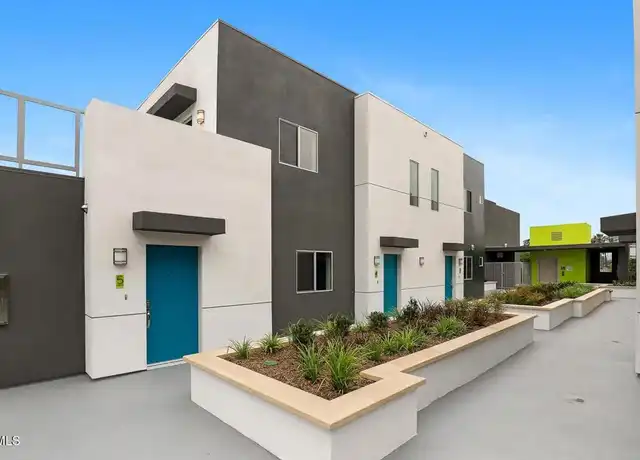 Property at 2000 Lake Ave #7, Altadena, CA, 91001, 2 beds, 2.5 baths, [object Object]