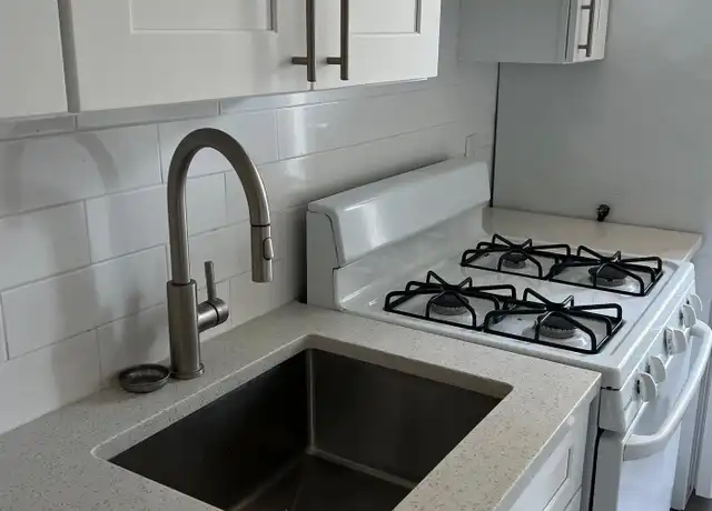 Property at 45 Broadway Unit 25, Bayonne, NJ, 07002, 2 beds, 1 bath, [object Object]