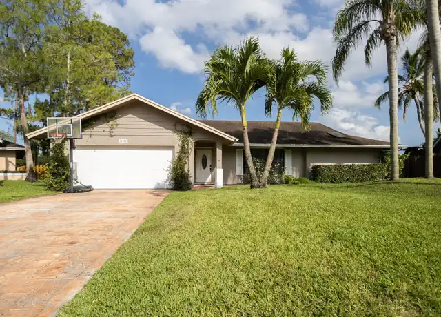 Property at 13454 Columbine Ave, Wellington, FL, 33414, 3 beds, 2 baths, [object Object]