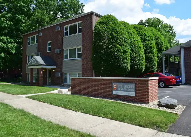 Property at Green Street Aparments by Royse + Brinkmeyer - 507 W Green St, Champaign, IL, 61820, 2 beds, 1 bath, [object Object]