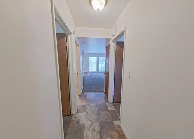 Property at 585 E 19th Ave Unit 9, Eugene, OR, 97401, 2 beds, 1 bath, [object Object]