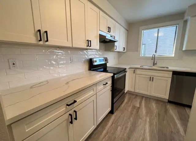 Property at 3109 NE 11th Pl Unit 3109D, Renton, WA, 98056, 2 beds, 1.5 baths, [object Object]