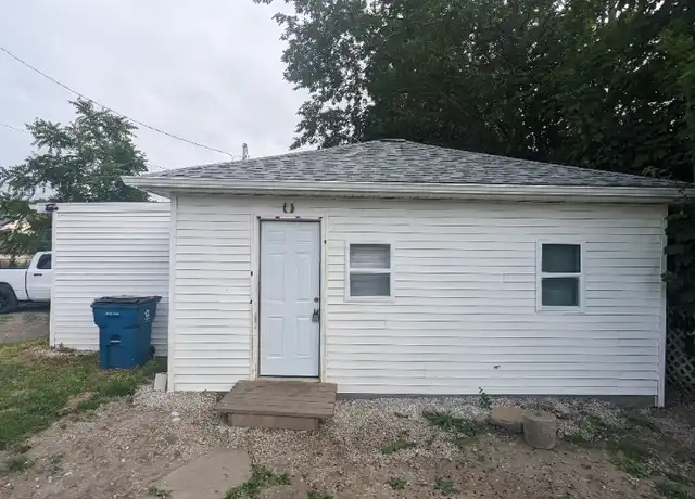 Property at 313 W 21st St, Lorain, OH, 44052, 2 beds, 1 bath, [object Object]
