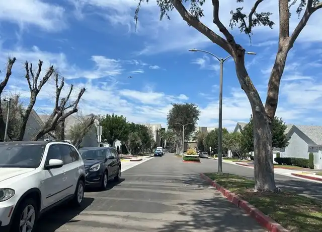 Property at 1641 S Pomona Ave Unit D40, Fullerton, CA, 92832, 1 bed, 1 bath, [object Object]