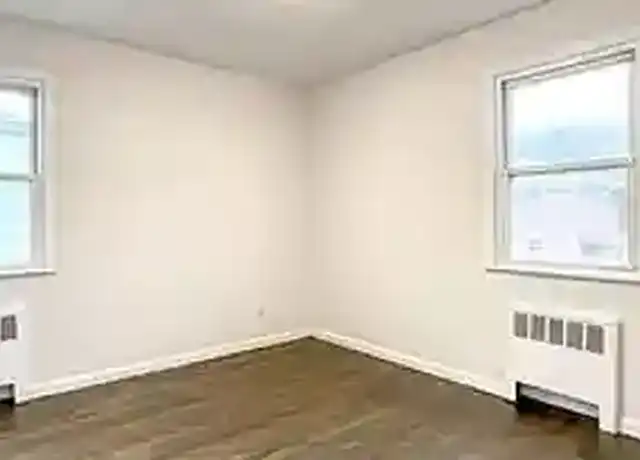 Property at 235 Tibbetts Rd, Yonkers, NY, 10705, 3 beds, 1 bath, [object Object]