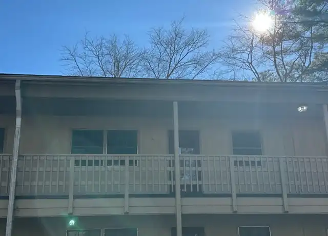 Property at 2820 Pelham Pl, Winston Salem, NC, 27106, 2 beds, 1 bath, [object Object]
