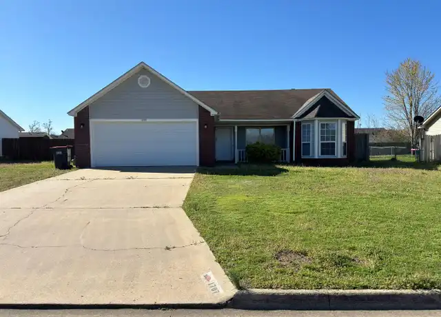 Property at 1707 Plumbark Dr, Greenwood, AR, 72936, 3 beds, 2 baths, [object Object]