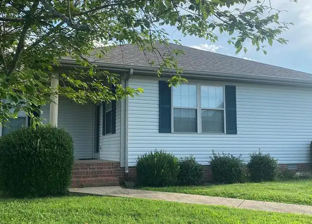 Property at 725 Pat Ave, Hopkinsville, KY, 42240, 2 beds, 2 baths, [object Object]