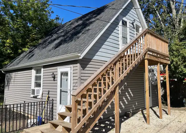 Property at 1514 W Healey St Unit 3, Champaign, IL, 61821, 1 bed, 1 bath, [object Object]