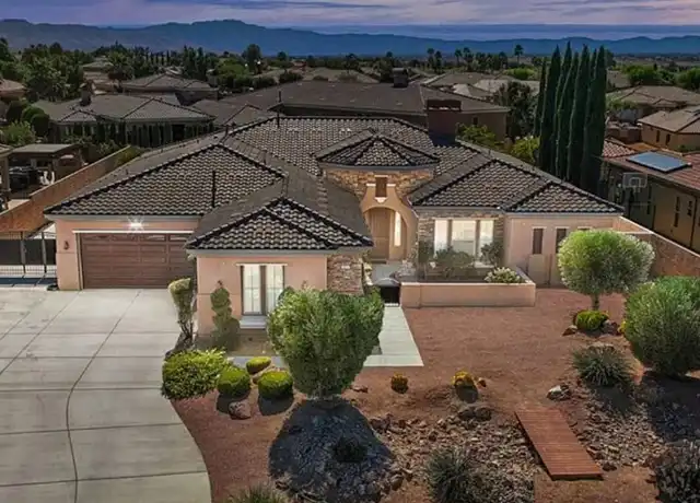 Property at 19207 Monterey St, Apple Valley, CA, 92308, 4 beds, 4.5 baths, [object Object]