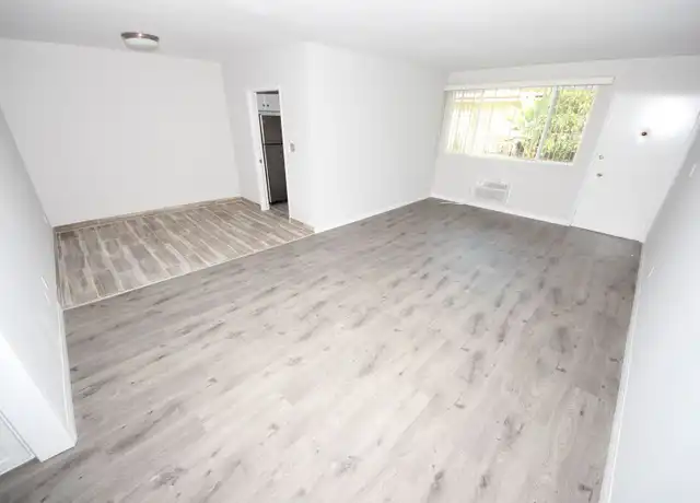 Property at 8221 De Longpre Ave Unit 22, West Hollywood, CA, 90046, 1 bed, 1 bath, [object Object]