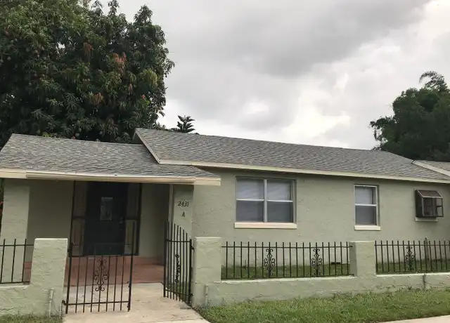 Property at 2431 S Brown Ave, Orlando, FL, 32806, 3 beds, 2 baths, [object Object]