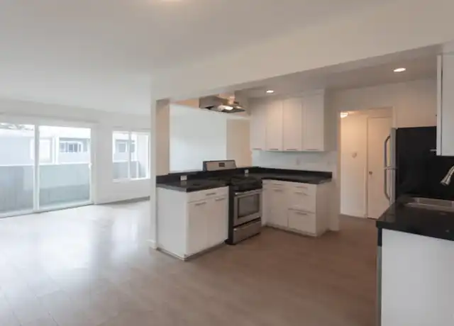 Property at 1251 14th St, Santa Monica, CA, 90404, 2 beds, 2 baths, [object Object]