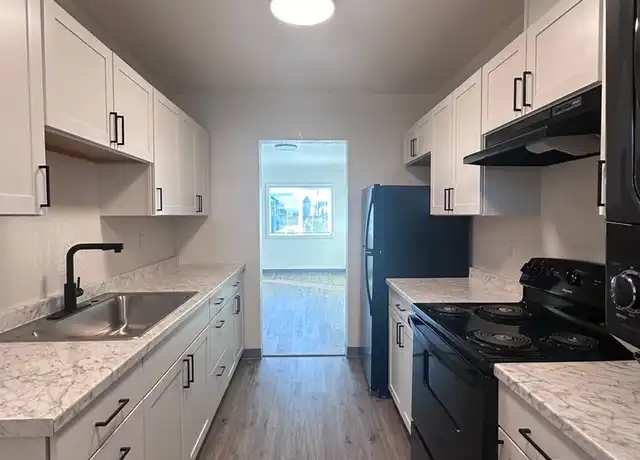 Property at 1900 S 3rd St Unit 103, Mount Vernon, WA, 98273, 2 beds, 1 bath, [object Object]