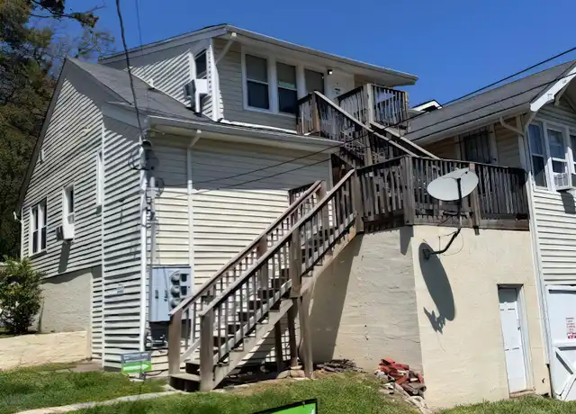 Property at 3200 E 5th Ave Unit 2, Knoxville, TN, 37914, 2 beds, 1 bath, [object Object]