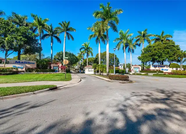 Property at 597 NW 208th Dr Unit 1, Pembroke Pines, FL, 33029, 3 beds, 2.5 baths, [object Object]