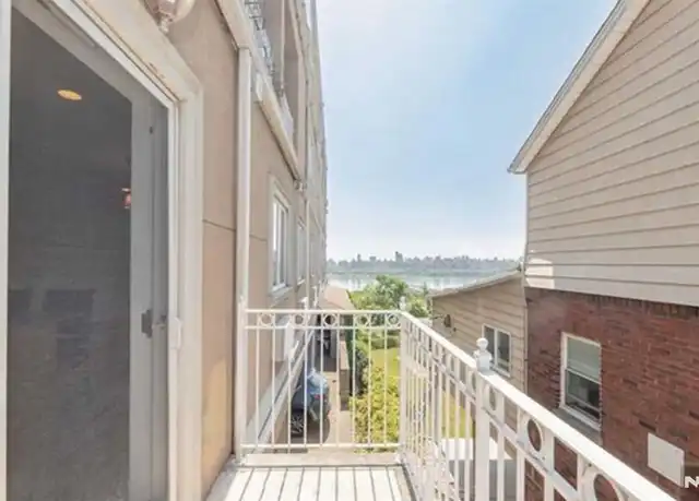 Property at 196 Cedar St Unit C002A, Cliffside Park, NJ, 07010, 1 bed, 1 bath, [object Object]
