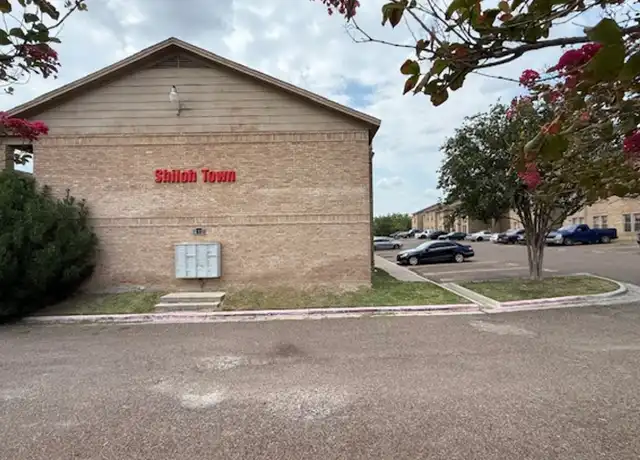 Property at 412 Shiloh Dr Unit 702, Laredo, TX, 78045, 3 beds, 2 baths, [object Object]