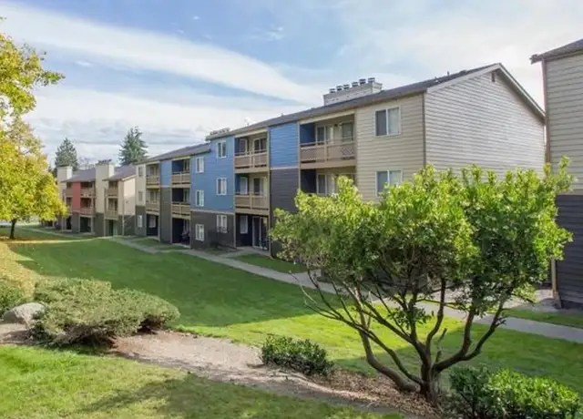 Photo of 29225 Military Rd S, Federal Way, WA 98003