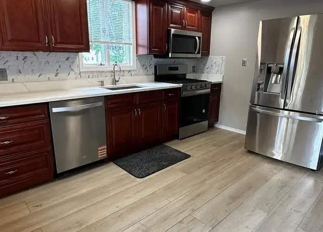 Property at 80 Newton Blvd, Ronkonkoma, NY, 11779, 3 beds, 1 bath, [object Object]