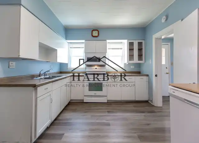 Property at 725 7th Ave SE Unit 1, Rochester, MN, 55904, 3 beds, 1 bath, [object Object]