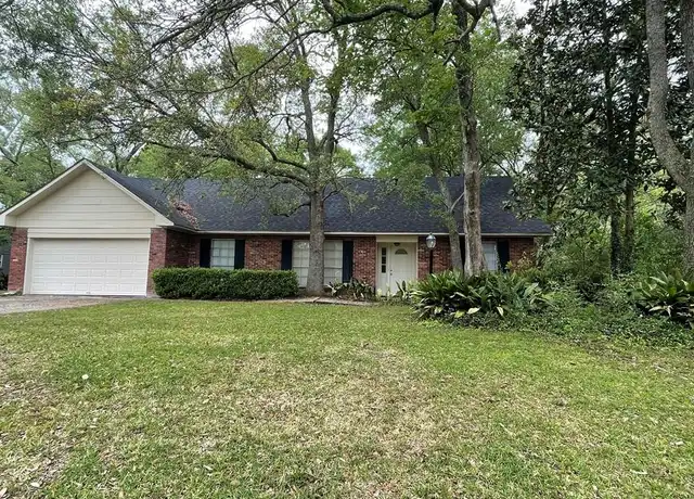 Property at 336 Country Club Blvd, Slidell, LA, 70458, 5 beds, 2 baths, [object Object]