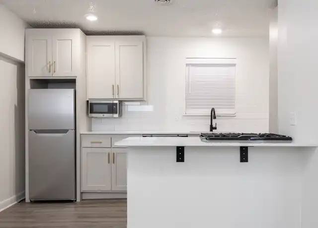 Property at 130 NW 17th St Unit 134-D, Oklahoma City, OK, 73103, 1 bed, 1 bath, [object Object]