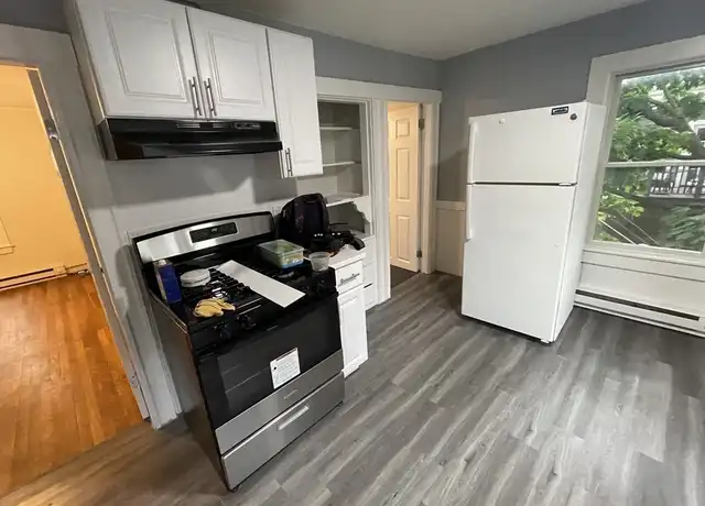 Property at 117 Pleasant St Unit B2, Cambridge, MA, 02139, 3 beds, 1 bath, [object Object]