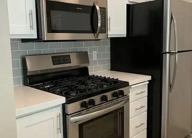 Property at Laguna Creek - 8760 Center Pkwy, Elk Grove, CA, 95758, 1-2 bed, 1-2 bath, [object Object]