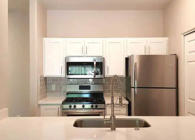 Property at Laguna Creek - 8760 Center Pkwy, Elk Grove, CA, 95758, 1-2 bed, 1-2 bath, [object Object]