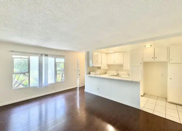 Property at 3718 Mentone Ave Unit 2, Los Angeles, CA, 90034, 1 bed, 1 bath, [object Object]