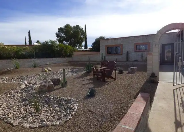 Property at 2101 S Hearthstone Ave, Tucson, AZ, 85710, 3 beds, 2 baths, [object Object]