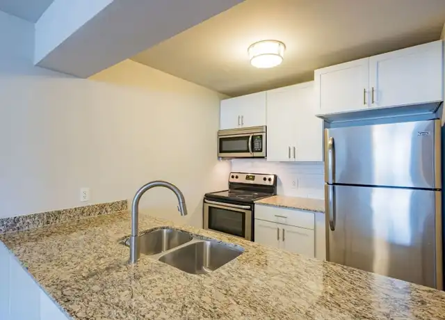 Property at 645 E 200 S Unit 01, Salt Lake City, UT, 84102, 2 beds, 1 bath, [object Object]