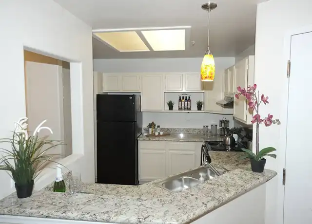 Property at Cheyenne Creek - 145 W Cheyenne Rd, Colorado Springs, CO, 80906, 2 beds, 1-2 bath, [object Object]
