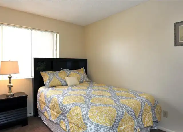 Property at 825 S River Dr Unit 205, Tempe, AZ, 85281, 2 beds, 1 bath, [object Object]