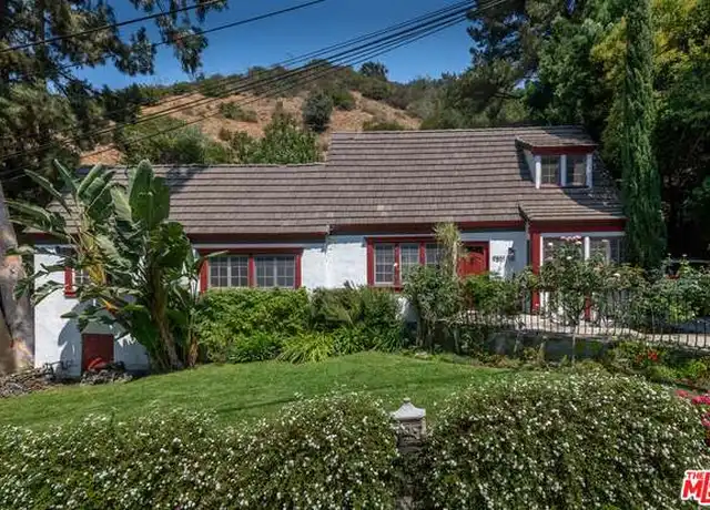 Property at 9801 Easton Dr, Beverly Hills, CA, 90210, 3 beds, 3 baths, [object Object]