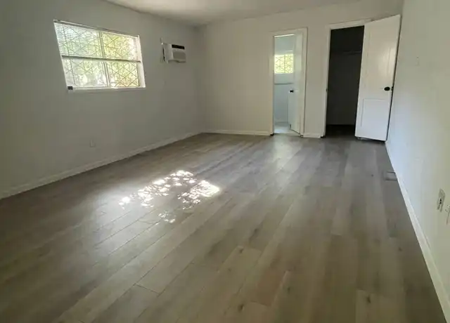 Property at 7722 Darnay Dr, Houston, TX, 77033, 3 beds, 2 baths, [object Object]