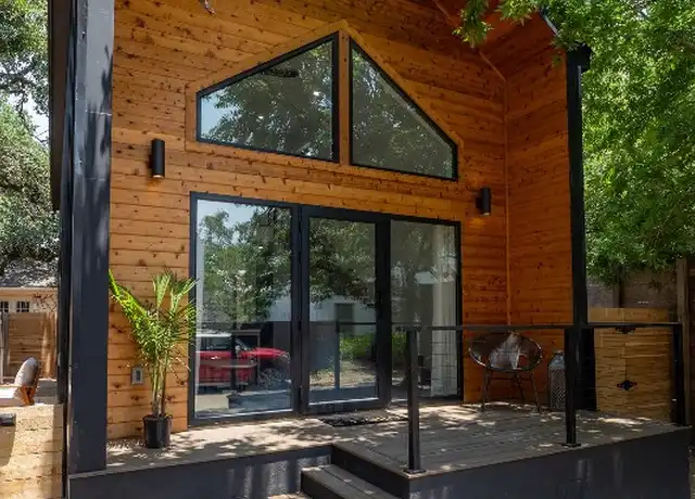 Property at 905 W Annie St Unit 2, Austin, TX, 78704, 2 beds, 2 baths, [object Object]