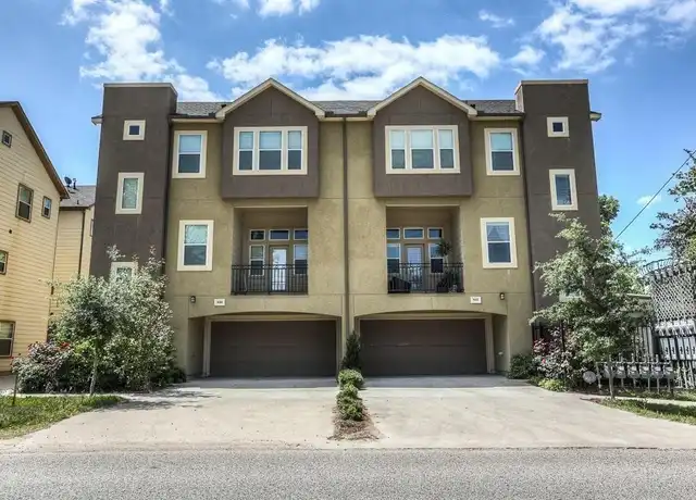 Property at 940 W 26th St, Houston, TX, 77008, 3 beds, 3.5 baths, [object Object]