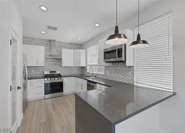 Property at 1838 Thunder Mountain Dr, Henderson, NV, 89012, 3 beds, 2.5 baths, [object Object]