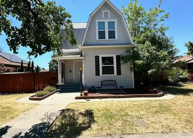 Property at 323 W Myrtle St, Hanford, CA, 93230, 4 beds, 2.5 baths, [object Object]