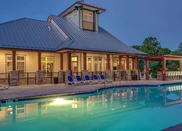 Photo of 11 Asheville Springs Cir, Asheville, NC 28806
