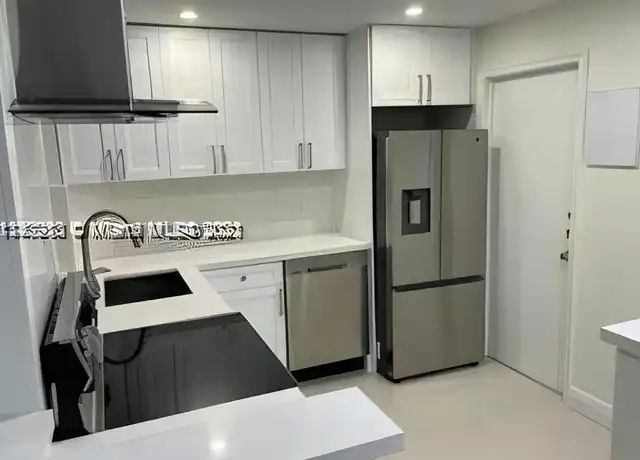 Property at 1881 Middle River Dr, Fort Lauderdale, FL, 33305, 1 bed, 2 baths, [object Object]
