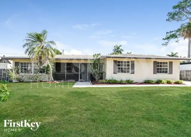 Property at 1603 Grove Ave, Fort Myers, FL, 33901, 4 beds, 2 baths, [object Object]