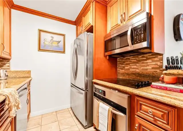 Property at 576 N Bellflower Blvd #203, Long Beach, CA, 90814, 1 bed, 1 bath, [object Object]