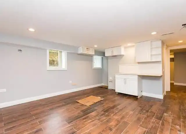 Property at 2825 N Francisco Ave, Chicago, IL, 60618, 2 beds, 1 bath, [object Object]