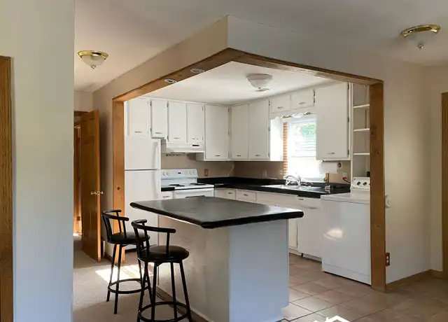 Property at 154 Liberty Rd Unit 1, River Falls, WI, 54022, 2 beds, 1 bath, [object Object]
