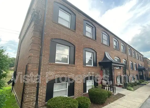 Property at 4900 Saddlebrook Ln Unit 4, Louisville, KY, 40216, 2 beds, 1 bath, [object Object]