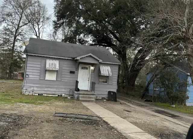 Property at 5223 Bradley St, Baton Rouge, LA, 70805, 2 beds, 1 bath, [object Object]