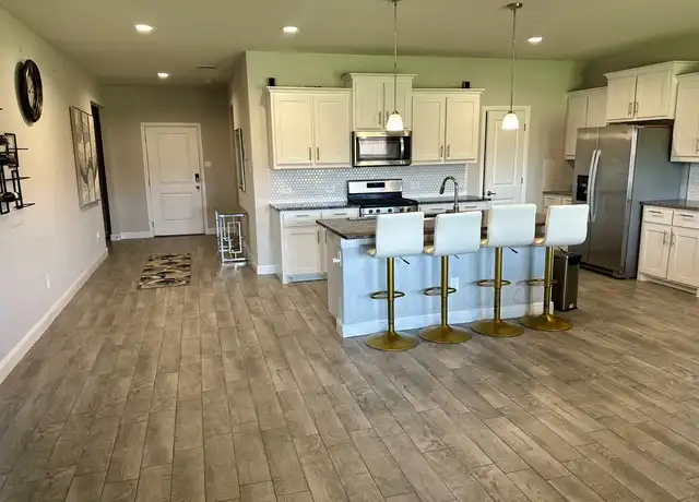 Property at 1346 Boulder Dr, Cedar Hill, TX, 75104, 4 beds, 2 baths, [object Object]